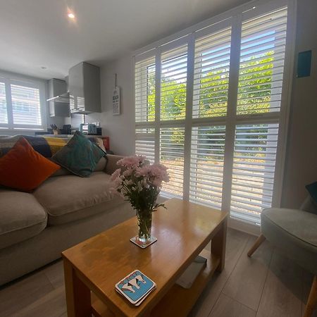 Mawgan Porth Apartments Extérieur photo