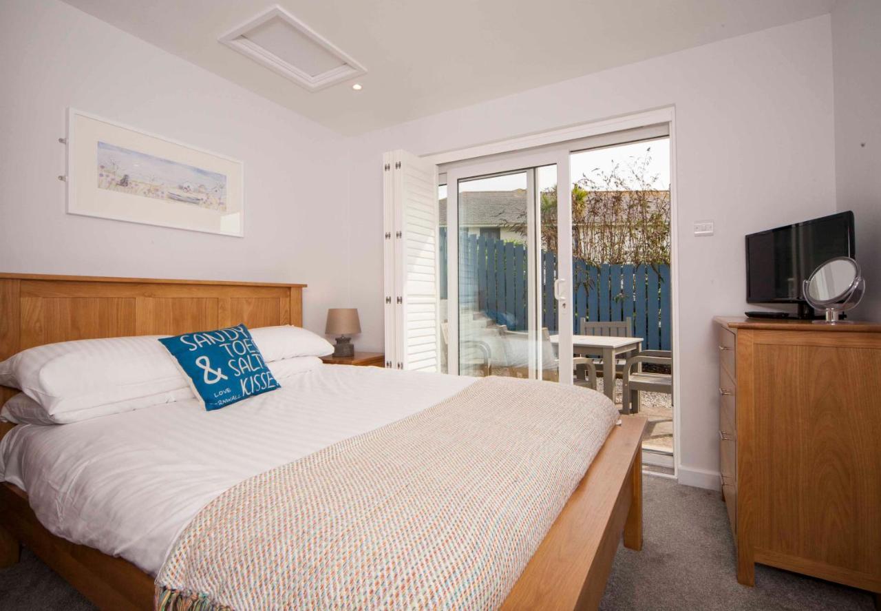 Mawgan Porth Apartments Extérieur photo