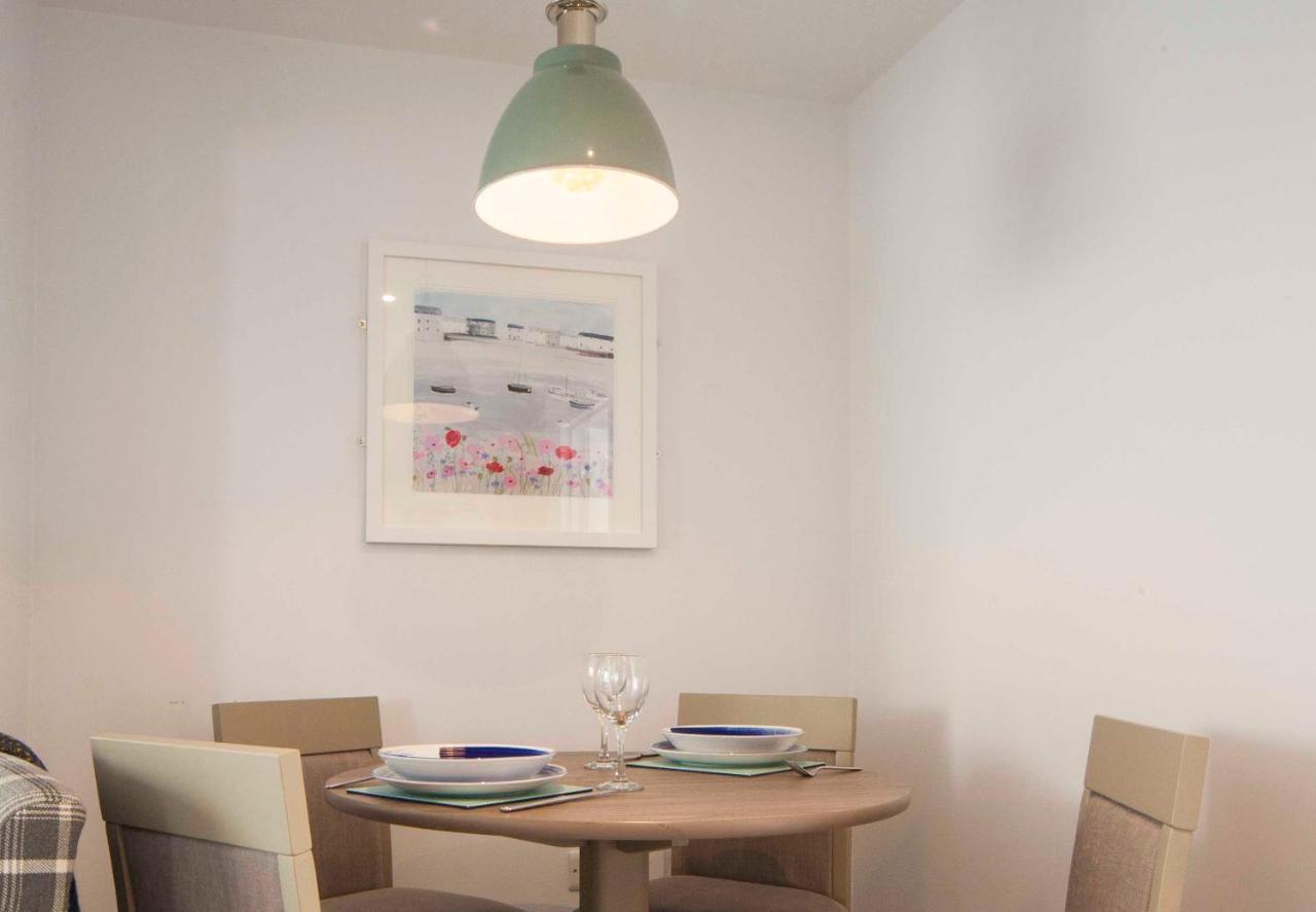 Mawgan Porth Apartments Extérieur photo