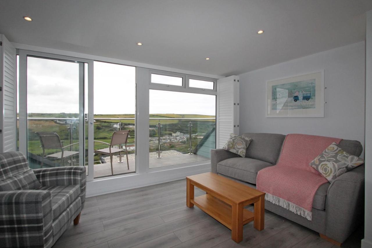 Mawgan Porth Apartments Extérieur photo