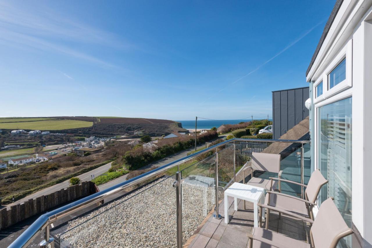Mawgan Porth Apartments Extérieur photo